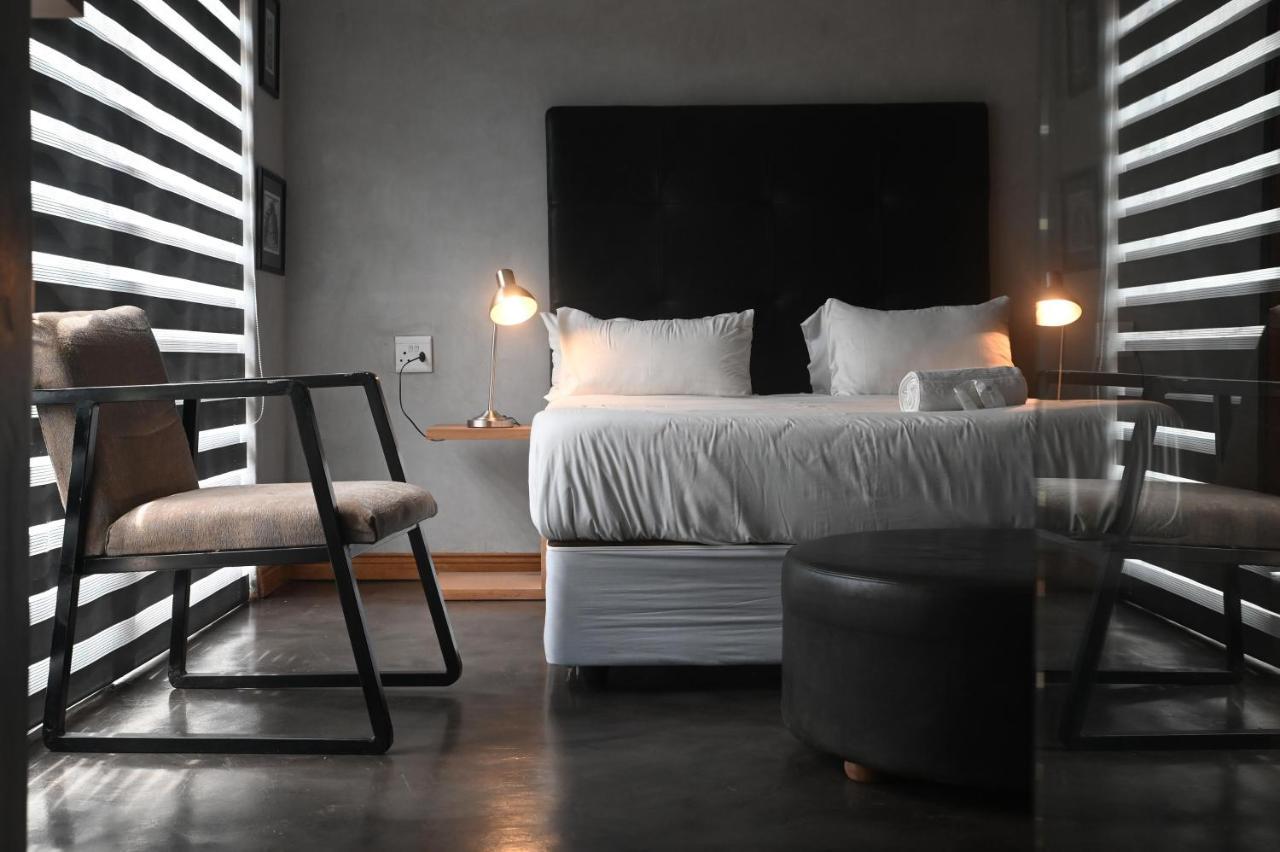 Anisa Guesthouse Тхохояндоу Экстерьер фото