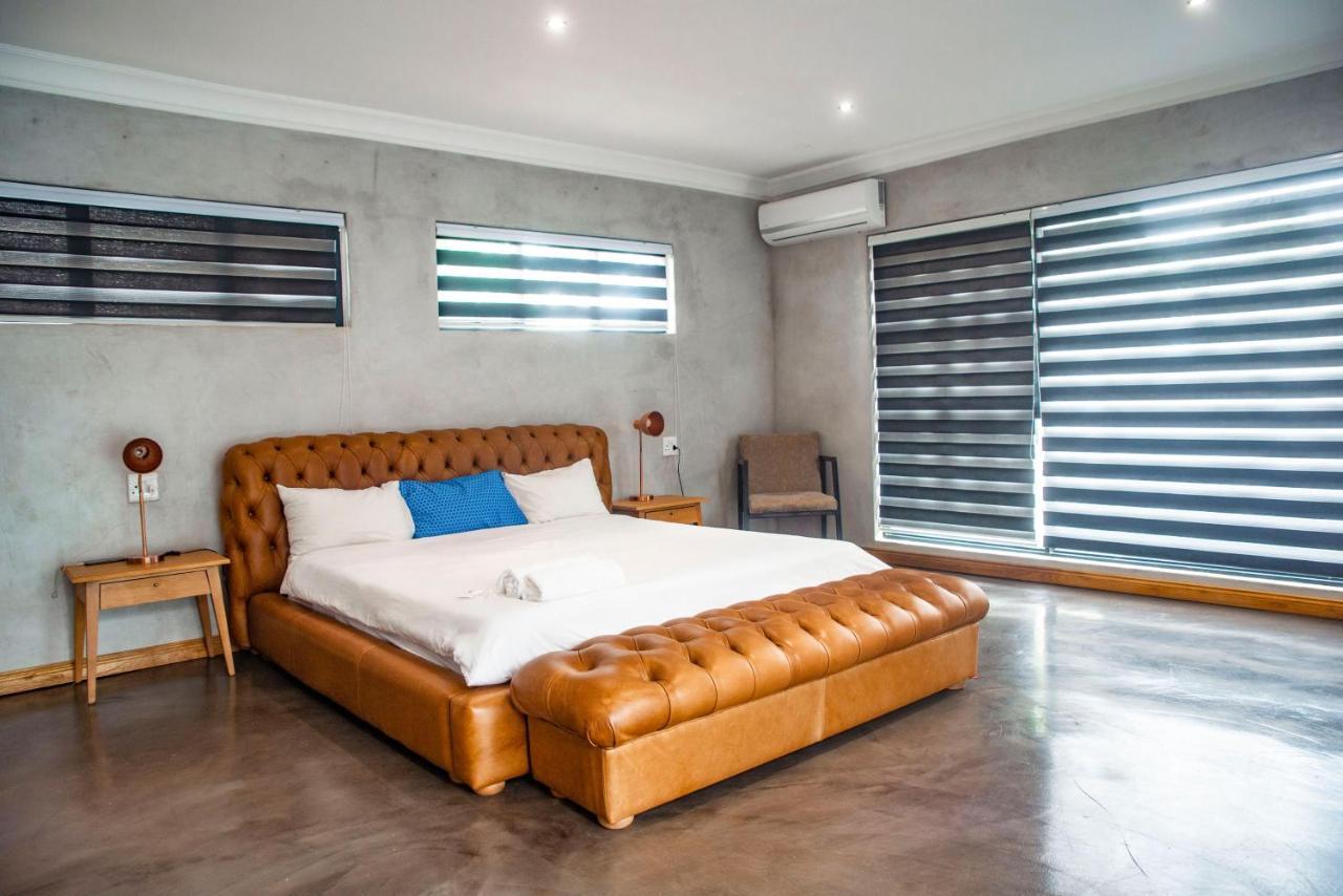 Anisa Guesthouse Тхохояндоу Экстерьер фото