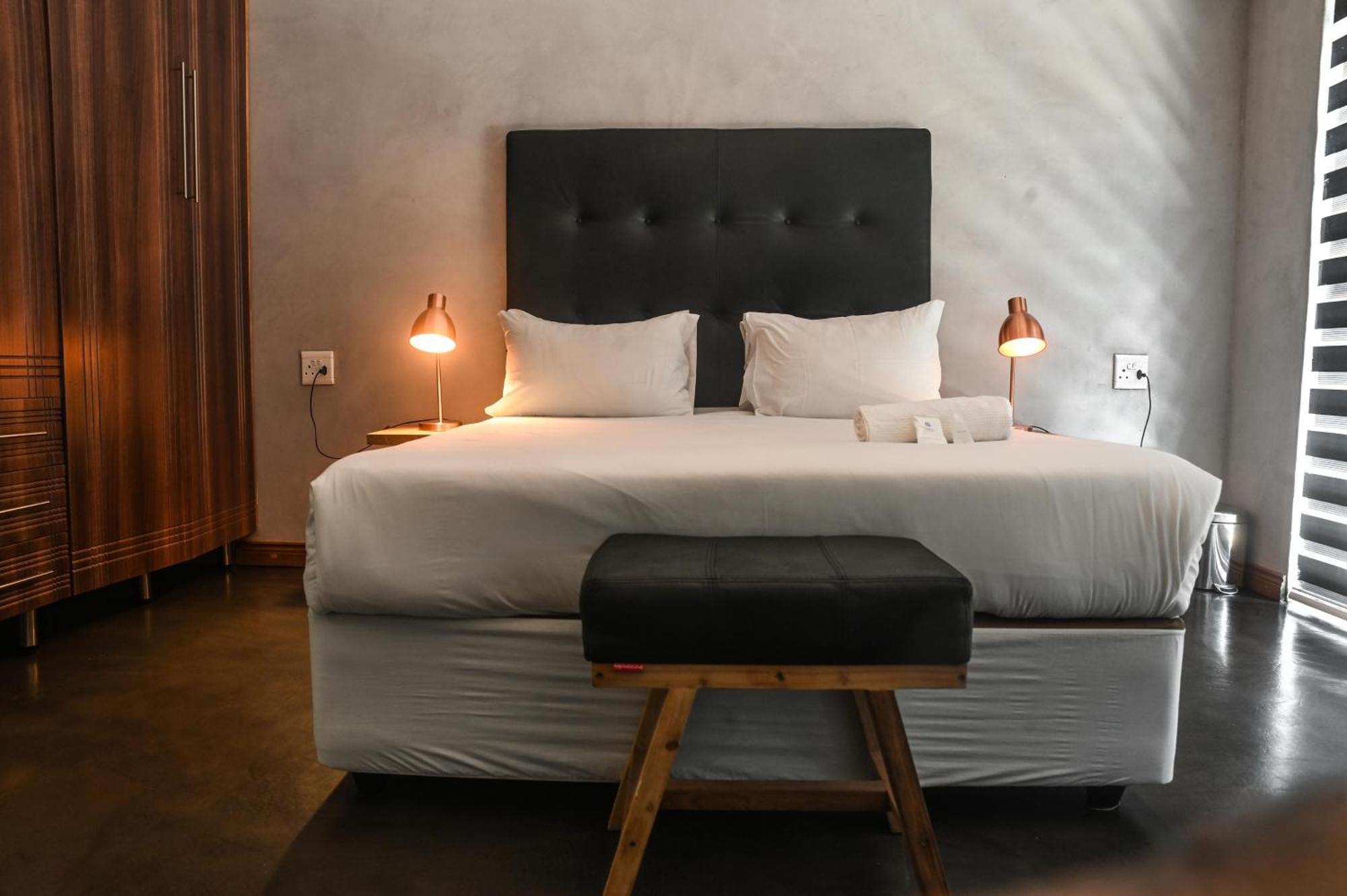 Anisa Guesthouse Тхохояндоу Номер фото
