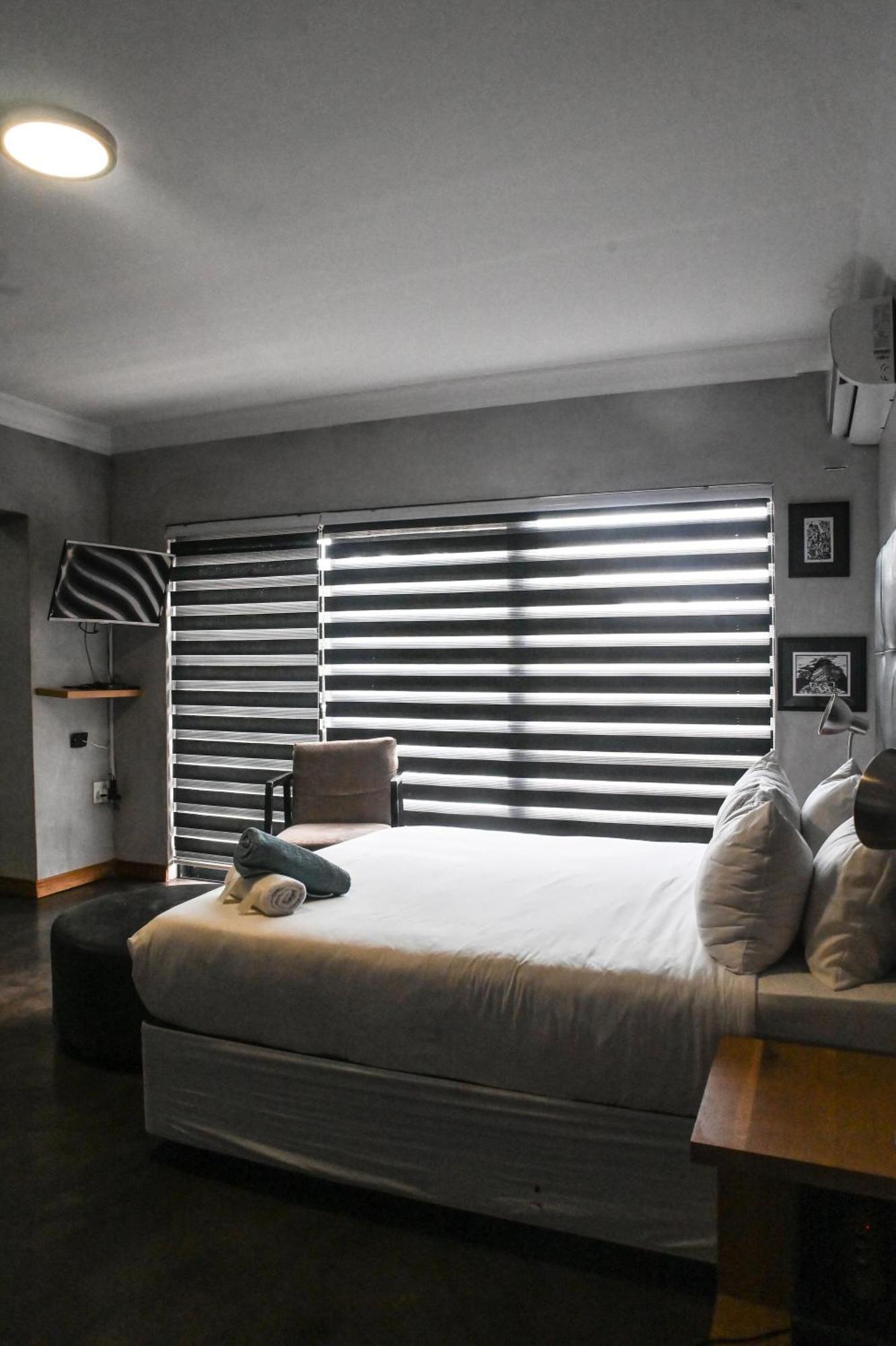 Anisa Guesthouse Тхохояндоу Номер фото